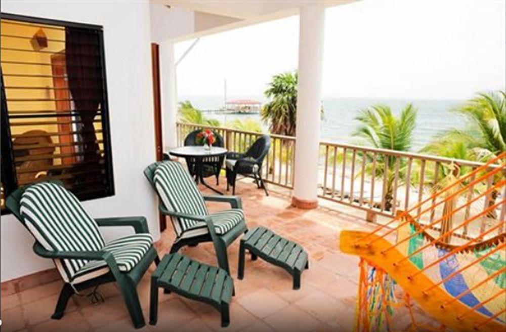 Robert'S Grove Beach Resort Placencia Exterior photo