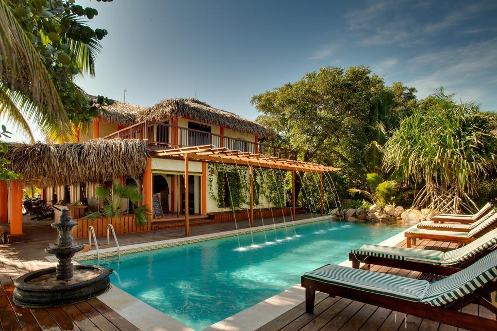 Robert'S Grove Beach Resort Placencia Exterior photo